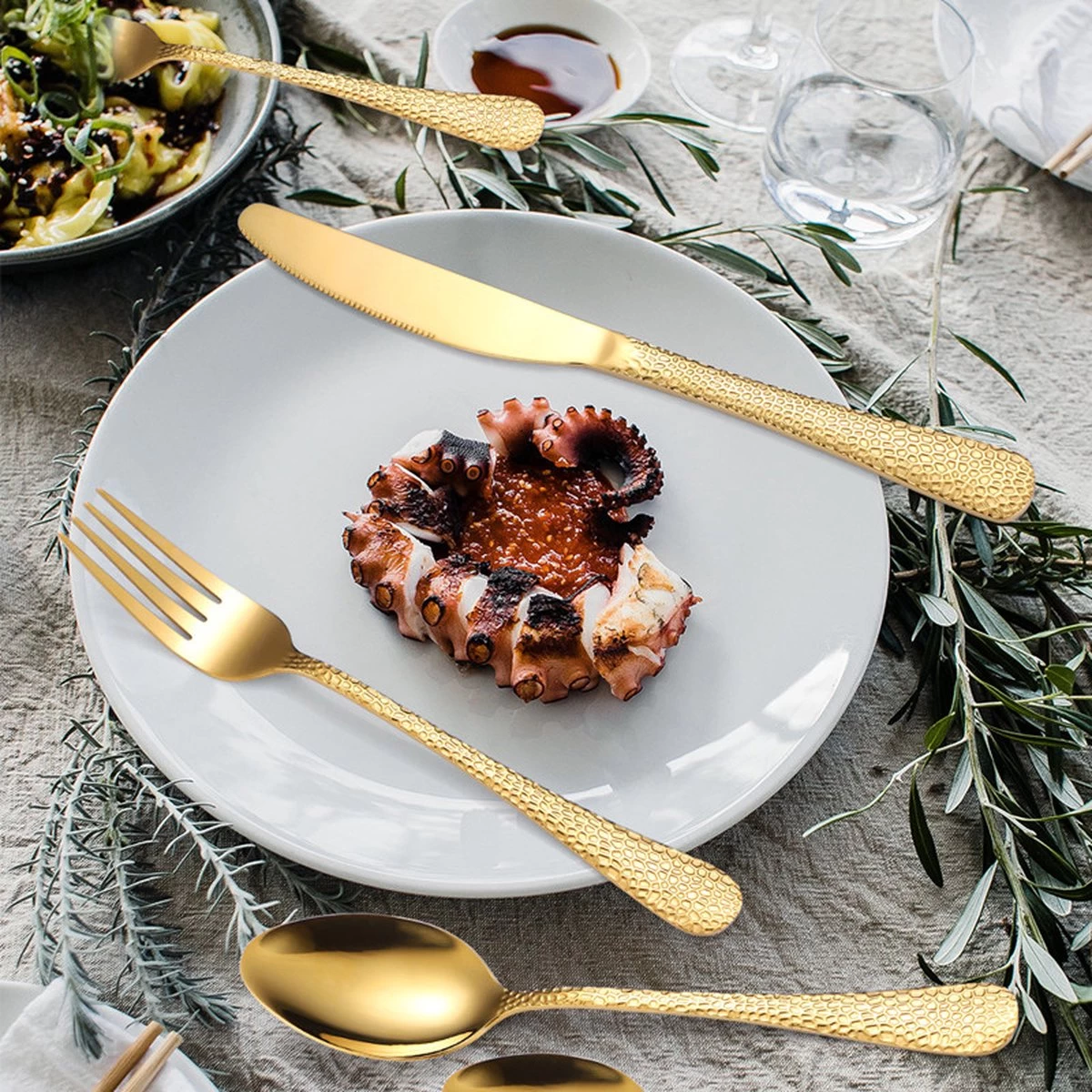 40-delige RVS Snakeskin Bestekset- Geschikt Voor8-personen -trendy Design-goud - Afbeelding 2