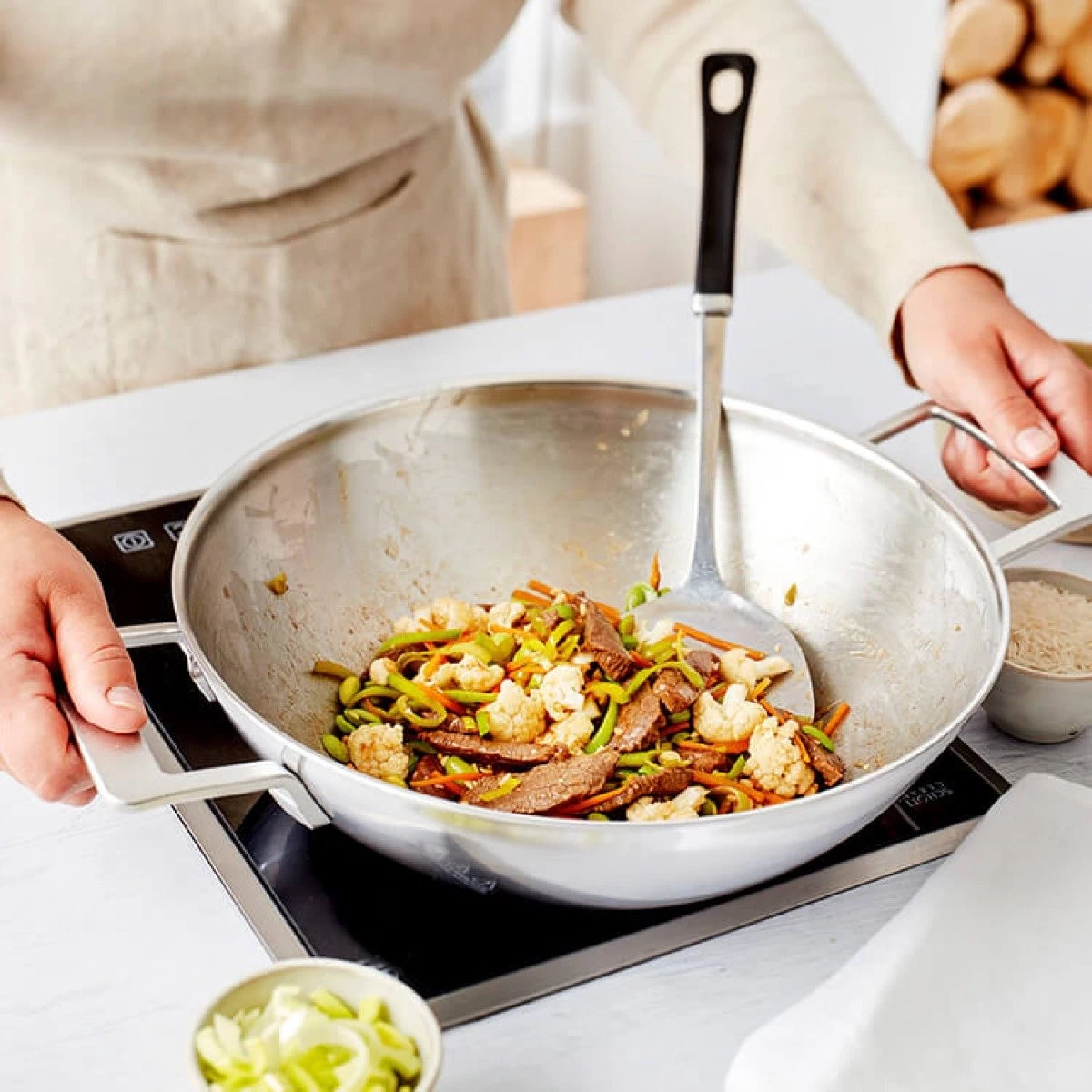 Demeyere Industry 5 RVS Wokpan – Wokpan Inductie – 30 Cm –2 Handvaten – PTFE-vrij - Afbeelding 7